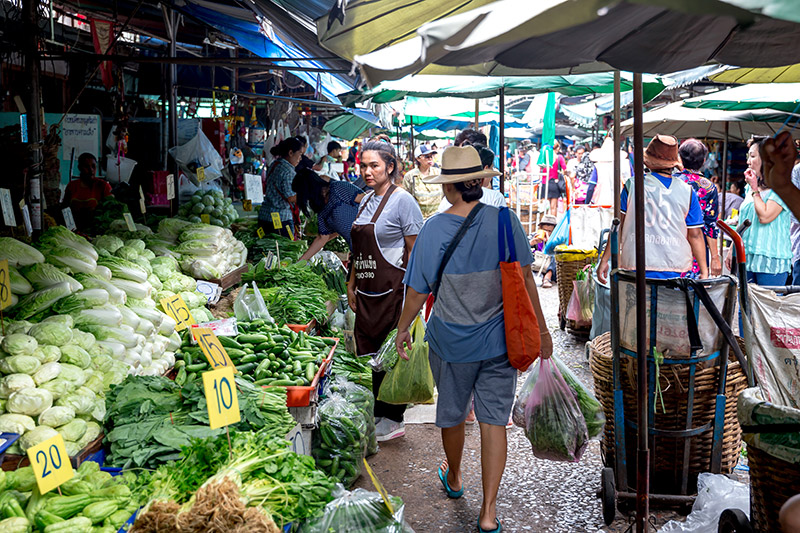 Market Buzz in Klong Toey